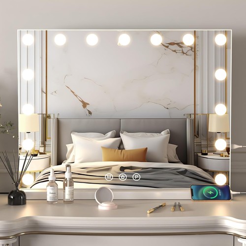 Large hollywood makeup - makeup, mirror
